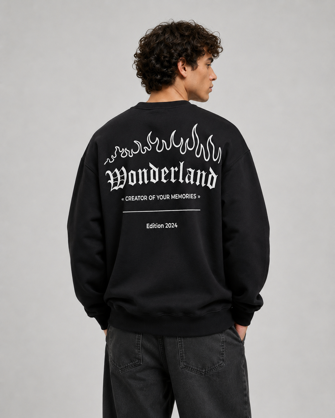 CREWNECK EXCLUSIF WONDERLAND #3